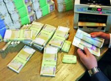 حداقل ۸ میلیون تومان به کف دستمزد کارگران اضافه شود