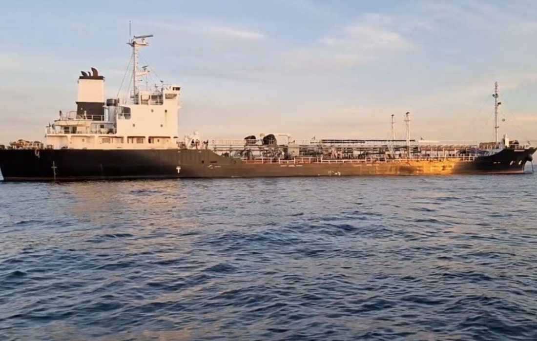 توقیف کشتی حامل ۴ میلیون لیتر سوخت قاچاق در خلیج فارس