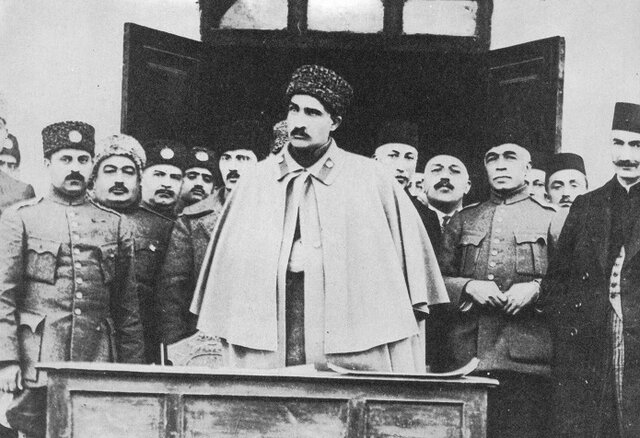 آغاز و انجام جمهوری رضاخانی در ایران