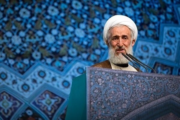 از مردم ایران و رهبر انقلاب عذرخواهی می‌کنم/مردم نباید در مساله پول ملی گرفتاری داشته باشند