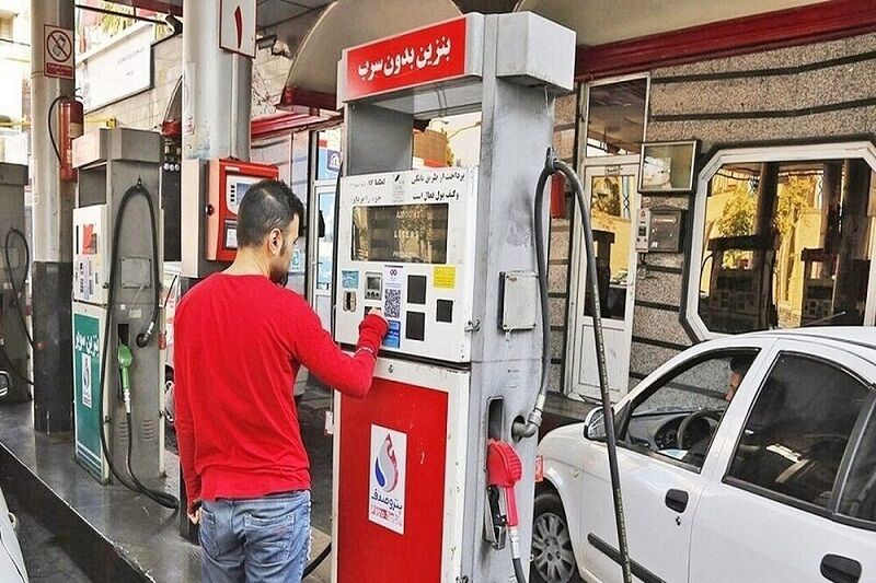 مصرف بنزین روز گذشته به ۱۶۴ میلیون لیتر رسید