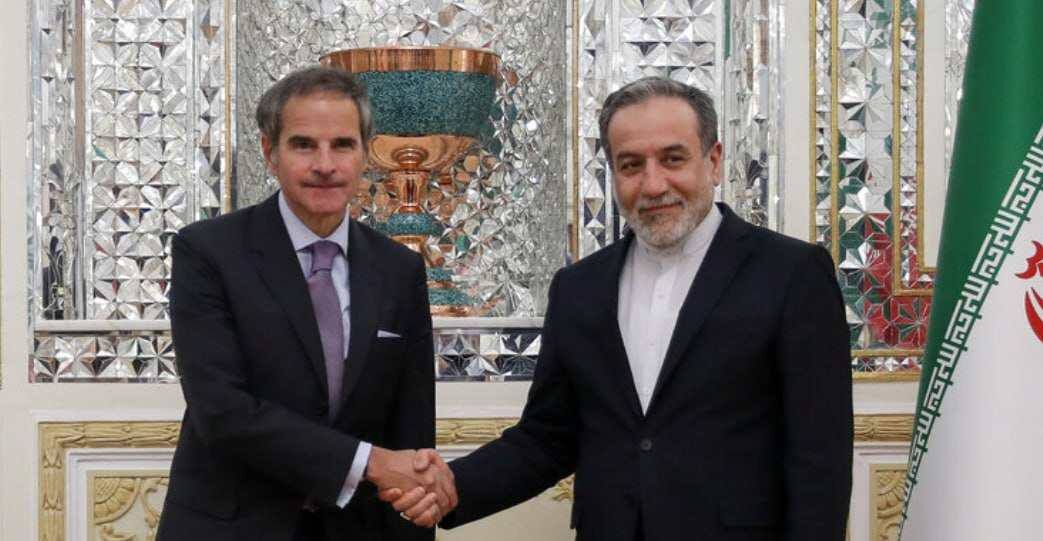 دیدار مدیرکل آژانس بین المللی انرژی اتمی با عراقچی