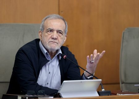 پزشکیان: نیروهای علمی را نباید به صرف یک اظهار نظر محروم کرد