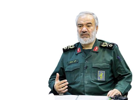 سردار فدوی: همه عالم در جنگ تحمیلی ۱۲ روزه پای کار آمدند اما شکست خوردند