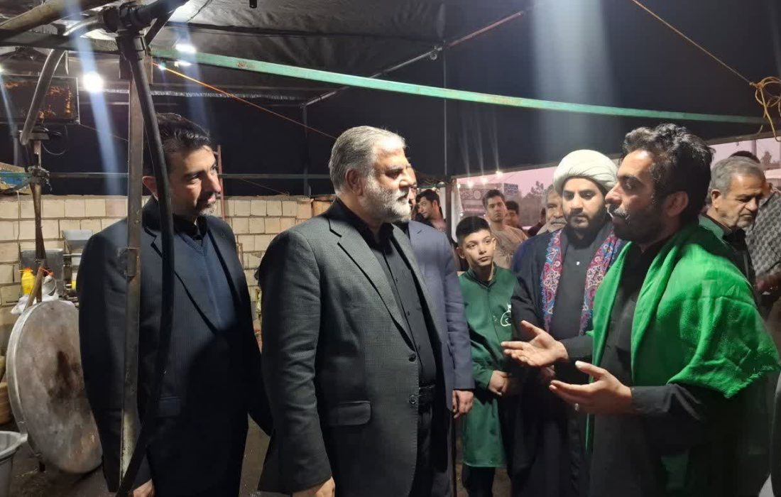 بازدید دکتر عظیمی شهردار کلانشهر قم از ایستگاه صلواتی مستقر در ورودی عوارضی آزادراه قم – تهران